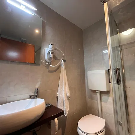 Casina Dacia * Roma