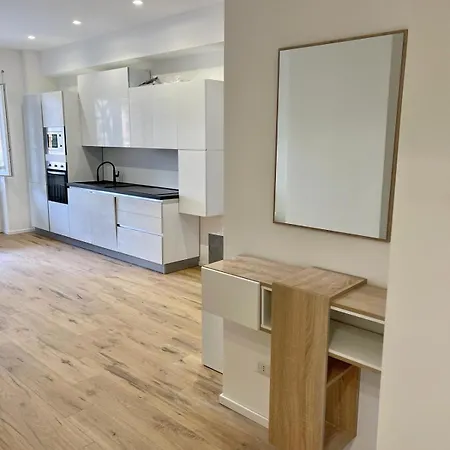 Pm 34 Viale Imperatore Guest House - 50 Mt From Metro San Paolo Apartment