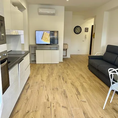 Pm 34 Viale Imperatore Guest House - 50 Mt From Metro San Paolo