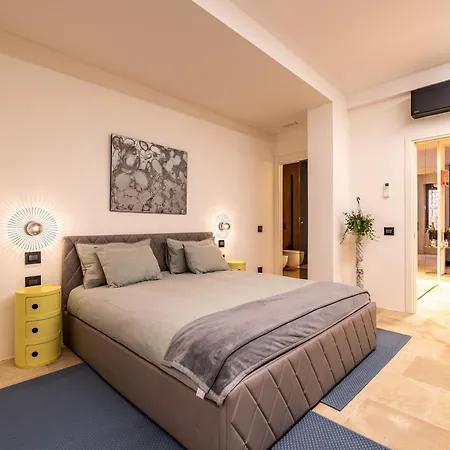 Apartment Aedrian's Loft. Boutique With Private Terrace In The Center Of *