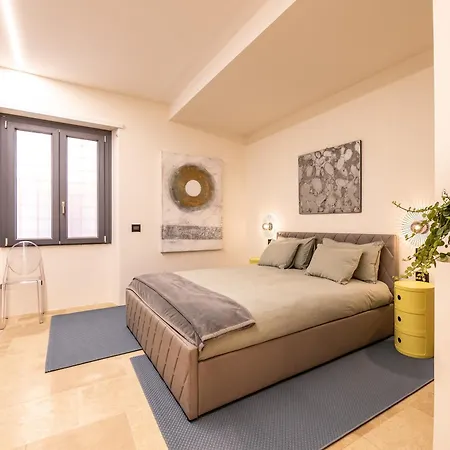 Apartment Aedrian's Loft. Boutique With Private Terrace In The Center Of