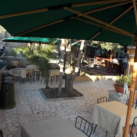 Domus Citta Giardino Bed & Breakfast