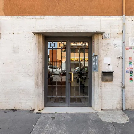 Comfortable Via Appia - B Apartment