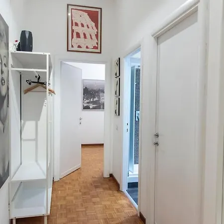 Apartment Nova Domus Colosseo Rome