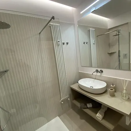 Ghirlanda House Appartamento *