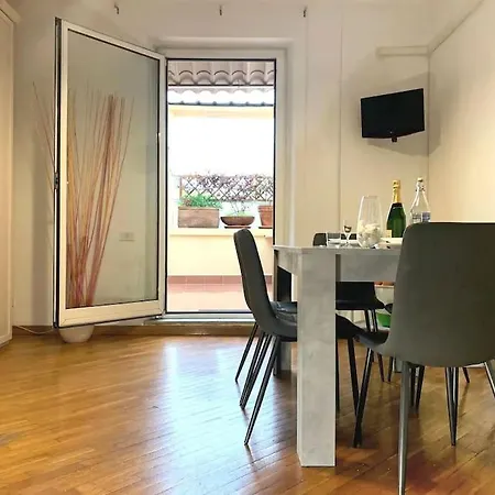 Cozy Terrace Termini *