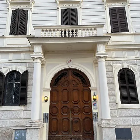 Romamiamor Nel Centro Di *