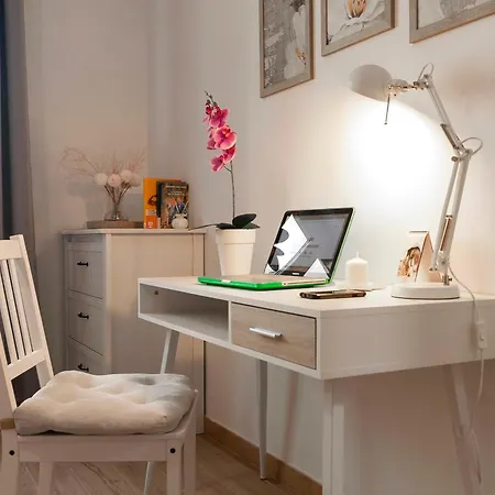 Appartamento Elegant Comfy Three-rooms In Eur With Parking