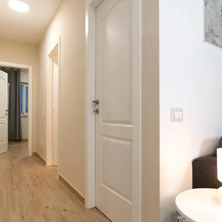 Appartamento Elegant Comfy Three-rooms In Eur With Parking *