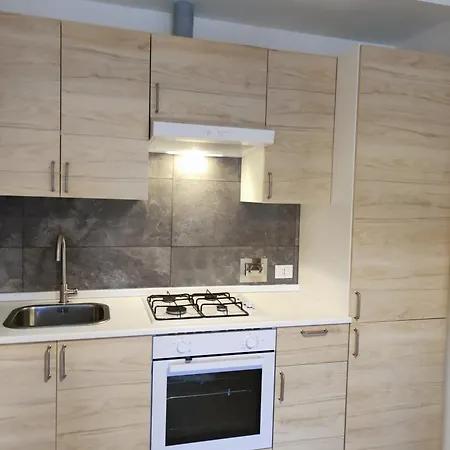 Apartment Consoli