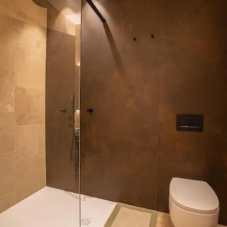Apartment Aedrian's Loft. Boutique With Private Terrace In The Center Of Rome