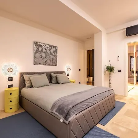 Aedrian's Loft. Boutique With Private Terrace In The Center Of Apartment *
