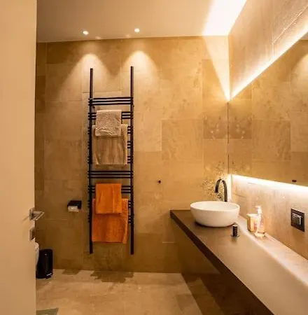 Aedrian's Loft. Boutique With Private Terrace In The Center Of Apartment