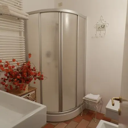 Vicolo Del Lupo 3*