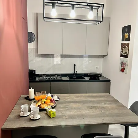 Urban Chic San Paolo Apartment