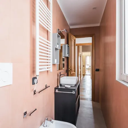 The Rent - Four-room A Few Steps From The Trevi Fountain * Rome