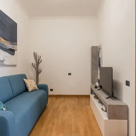 Apartment The Rent - Four-room A Few Steps From The Trevi Fountain *