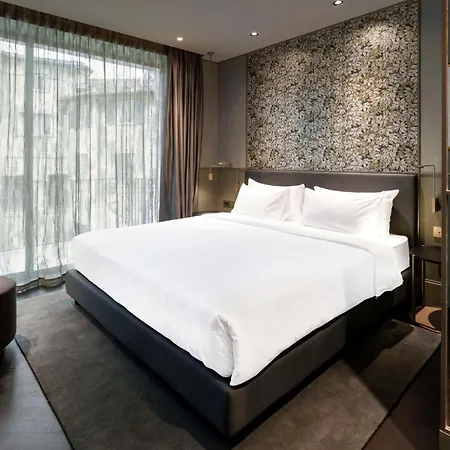 Radisson Collection Hotel, Antica 5* Rome