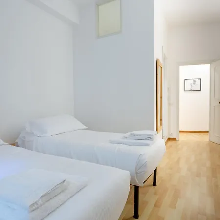 5 Bdrms Apartment Rome
