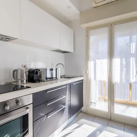 Maison Lumiere, Design 5 Min From Tiburtina Station *