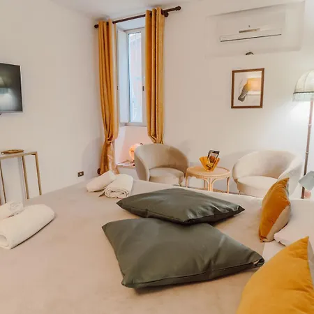 L'agata Holiday home Rome