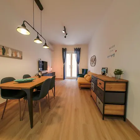 Apartment Chic Modern 2-bedroom Near Metro