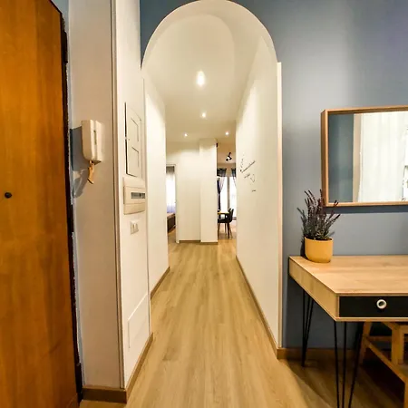 Chic Modern 2-bedroom Near Metro