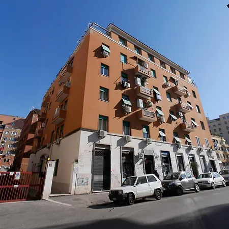 Apartment Chic Modern 2-bedroom Near Metro *