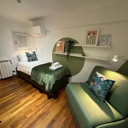 Welcome To Pantheon Apartment