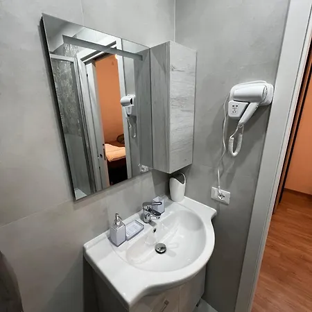 Love4rome Guest house