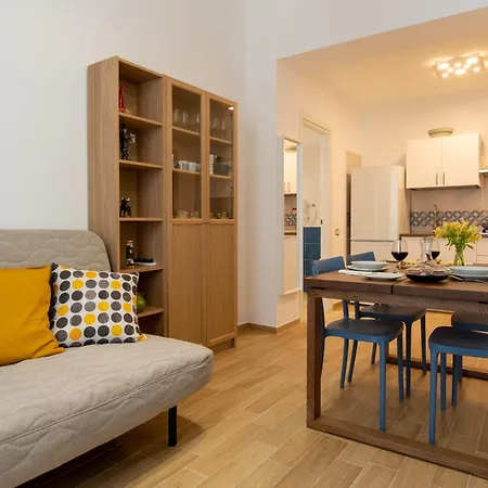 Oggi Apartment *