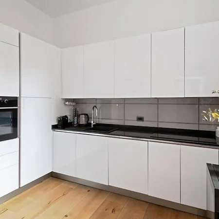 아파트 Urbannest *