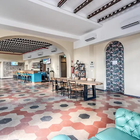 Borgo Ripa Urban Travel Hostel Rome