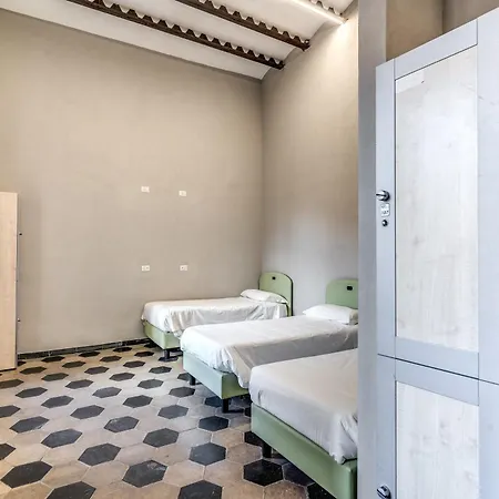 Borgo Ripa Urban Travel Hostel