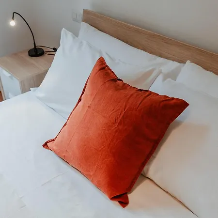 Apartment Be Your - Mazzini 144