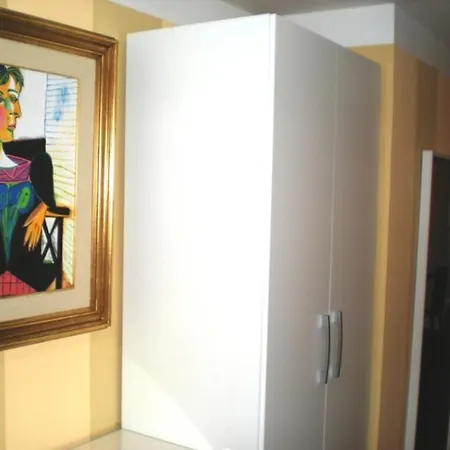 Longhi Holidays House Rome