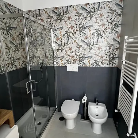 Love4rome Guest house