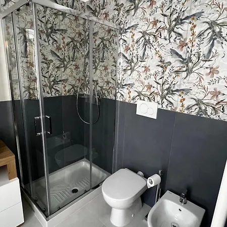 Love4rome Guest house *