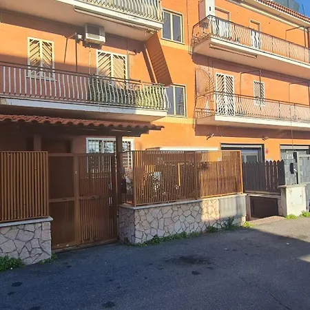 Vicino Metro C Apartment
