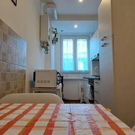 Casa Chiabrera * Roma