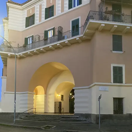 Garbatella House * Rome