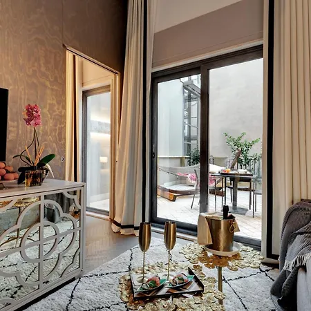 Singer Palace 5* Roma