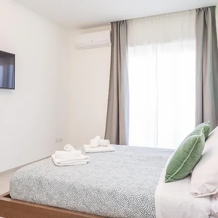 2-bedroom Retreat Near Metro & Parks *