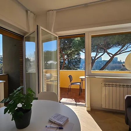 Eur Terrazzo Vista Laghetto Modigliani Apartamento *