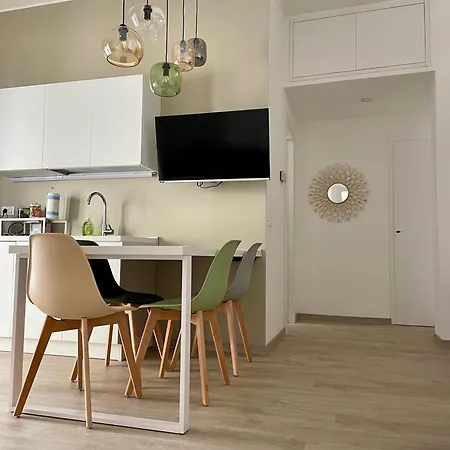 Cozy Close To The Center Appartement