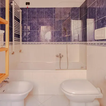 Appartamento Eur Moravia Attico Panoramico Con Terrazzo, Fino A 5 Ospiti Roma