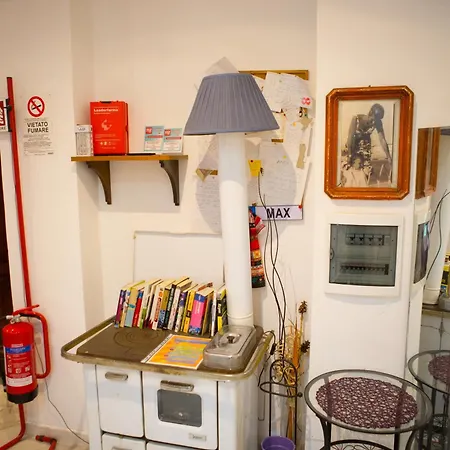 Lanzies Guest house