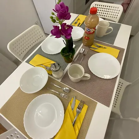 Lola Home, Ostiense