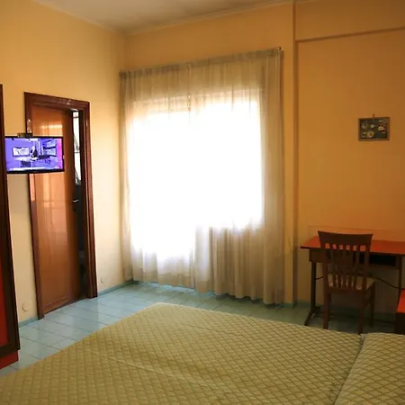 Szálloda Casa Piccole Ancelle Di Cristo Re Róma