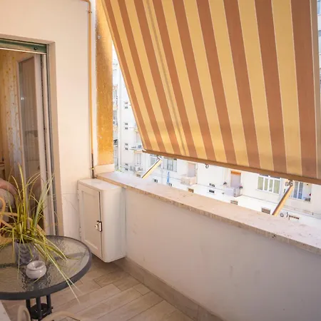 Apartment B9 *